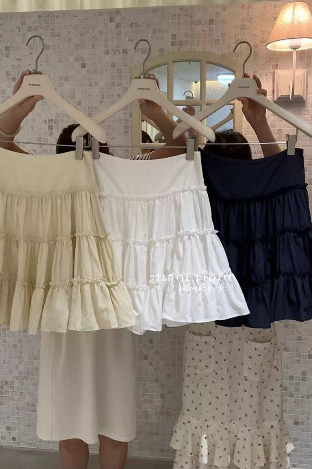 15v39 Tiered cotton mini skirt – flowy edit