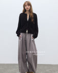 17q12 y elastic-waist pants