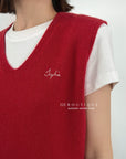 17a35 Basic cashmere knit vest with chest lettering