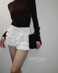 16a79 + 16q12 Set – Lightweight long-sleeve top & Textured lace-hem skirt