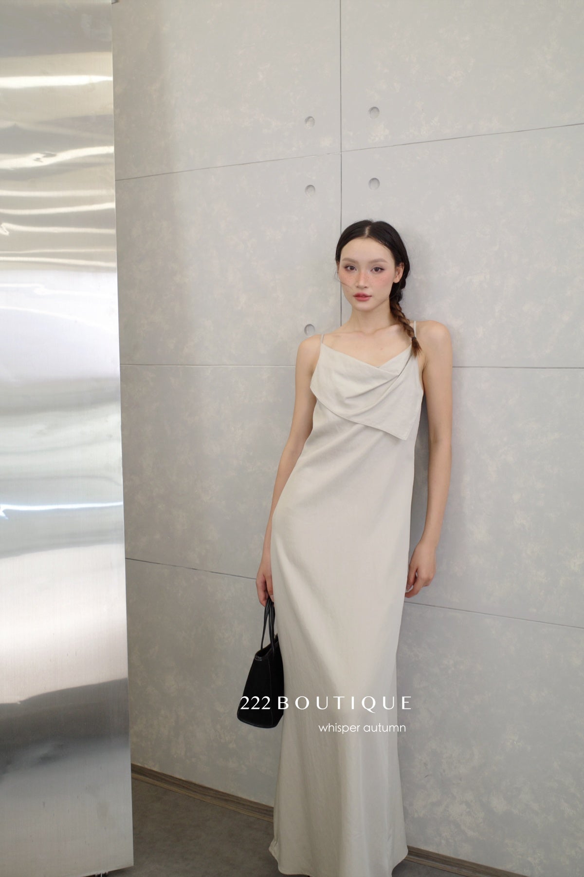 13v12 Linen strappy dress with back cut-out