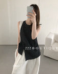 27a62- CHECKERED SLEEVELESS TOP