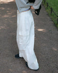 17a43 + 17q27 Set – Cropped zip-up hoodie & straight-leg trousers