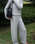 17a43 + 17q27 Set – Cropped zip-up hoodie & straight-leg trousers