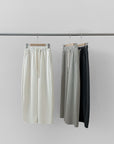 17q22 Basic cotton trousers with elastic waist