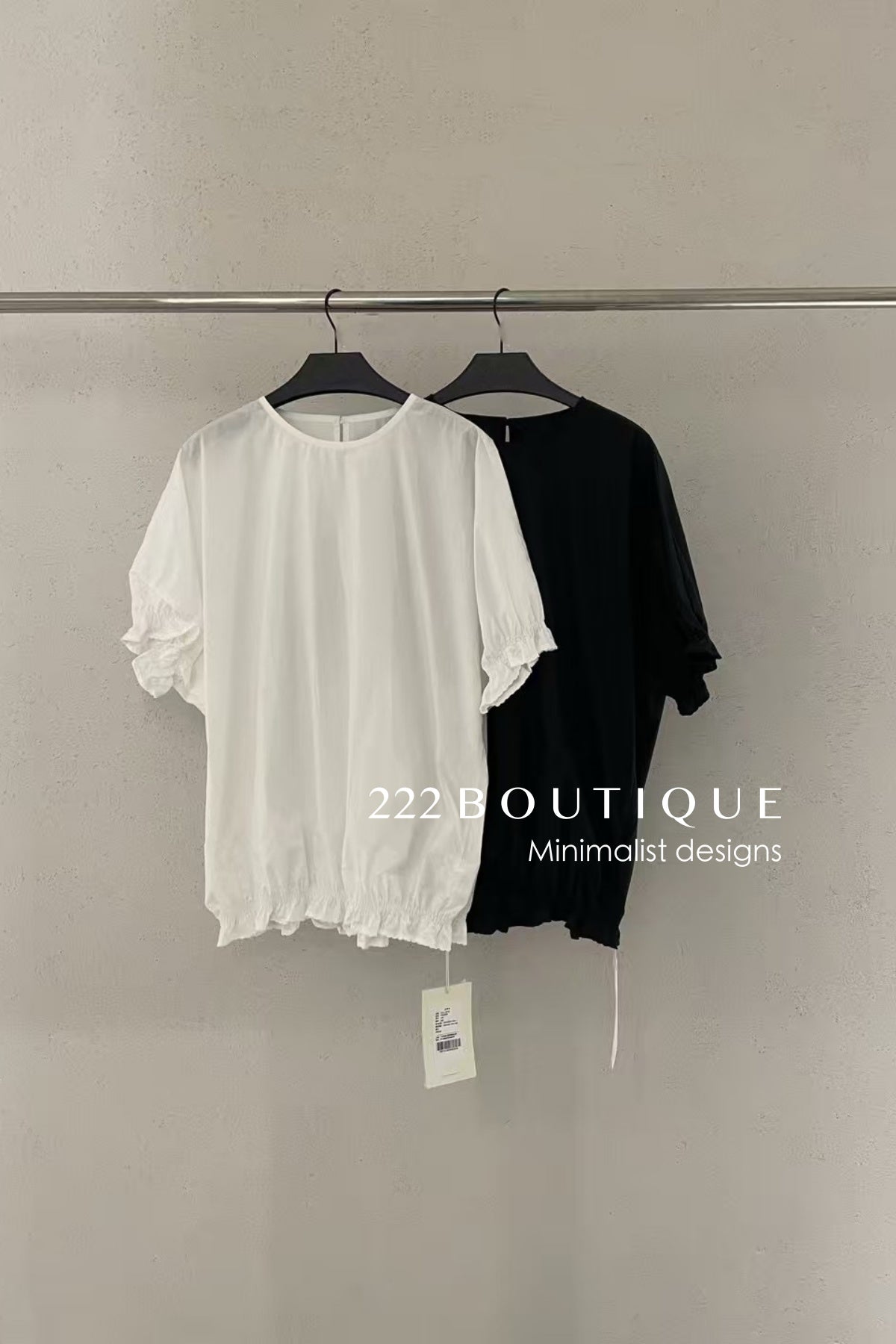 15a55 Drawstring hem top – clean volume
