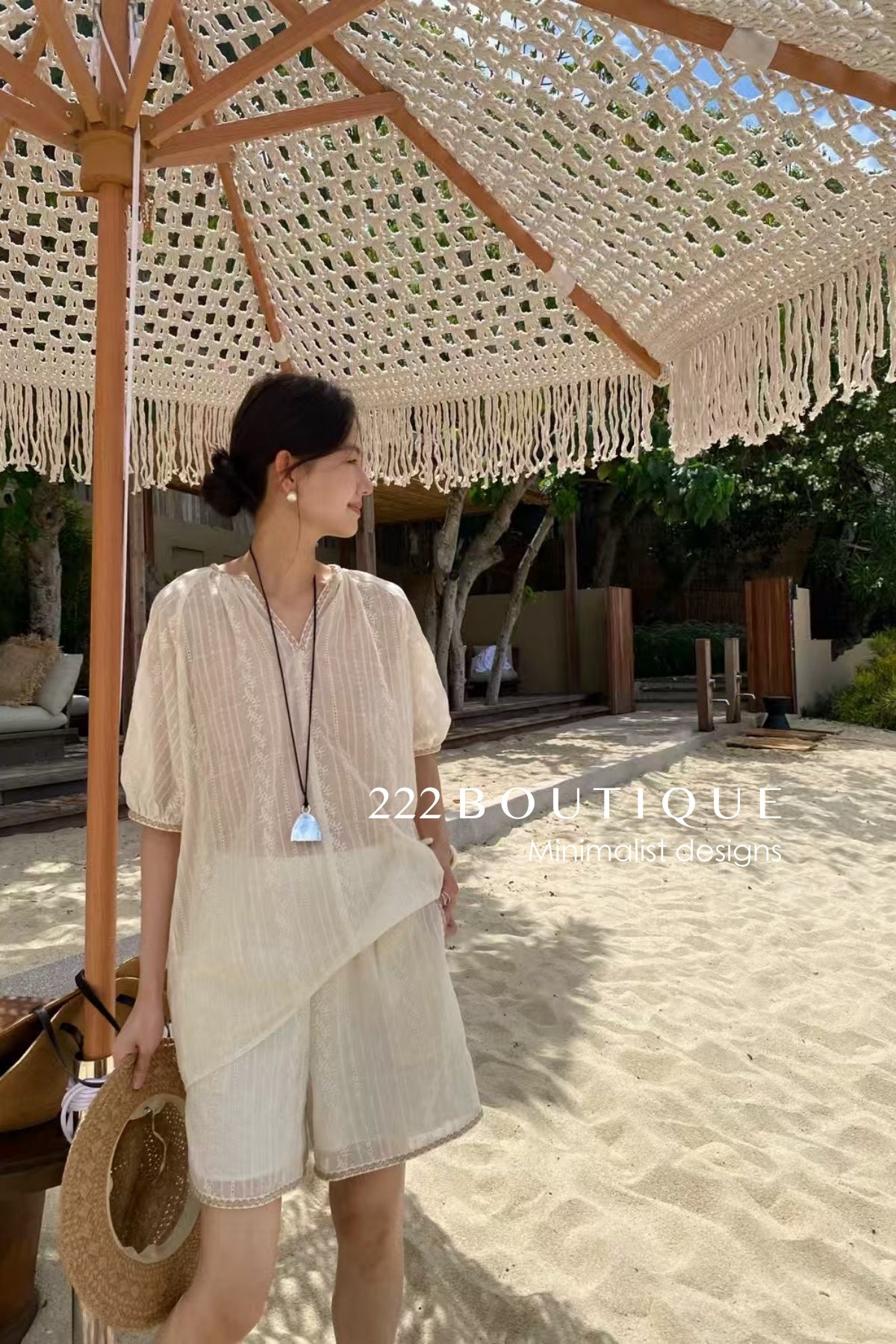 15v27 Embroidered cotton set – resort-ready softness