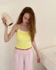 15a72 Contrast-trim cami top – fresh & playful
