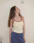 15a72 Contrast-trim cami top – fresh & playful