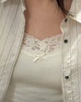 17a26 Cashmere camisole with lace trim