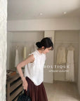 16a23 Sleeveless cotton top with lace trim