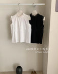 16a23 Sleeveless cotton top with lace trim