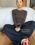 16a26 Fitted cotton long-sleeve top