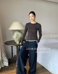 16a26 Fitted cotton long-sleeve top