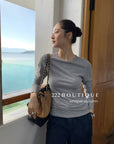 16a26 Fitted cotton long-sleeve top