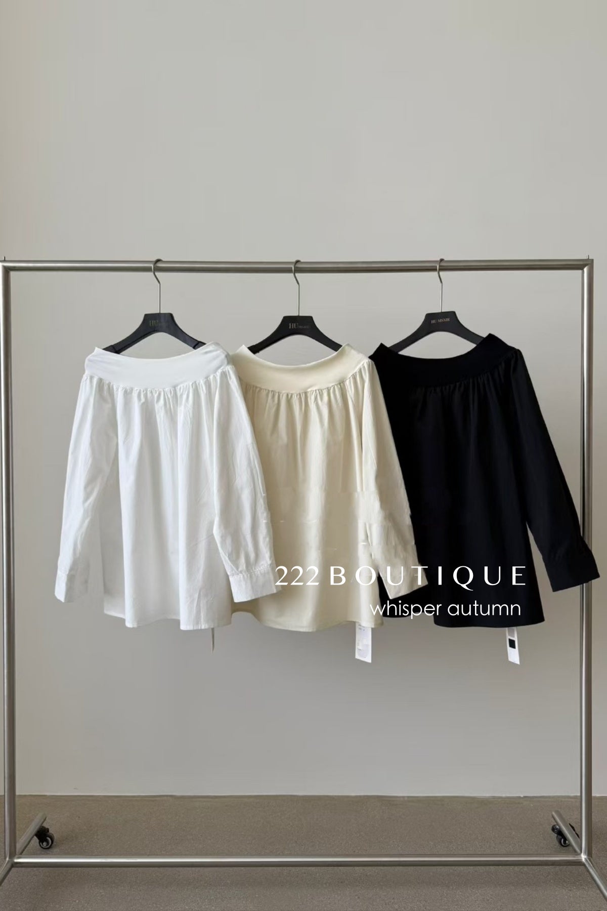 16a28 Off-shoulder long-sleeve cotton top