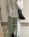 16q14 Basic elastic-waist khaki trousers