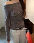 16a57 Asymmetrical shoulder long-sleeve tee