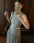 16v9 Pleated skirt & mock-neck sleeveless top set – grey