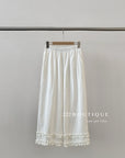 13Q10 Ruffle Hem Straight Pants