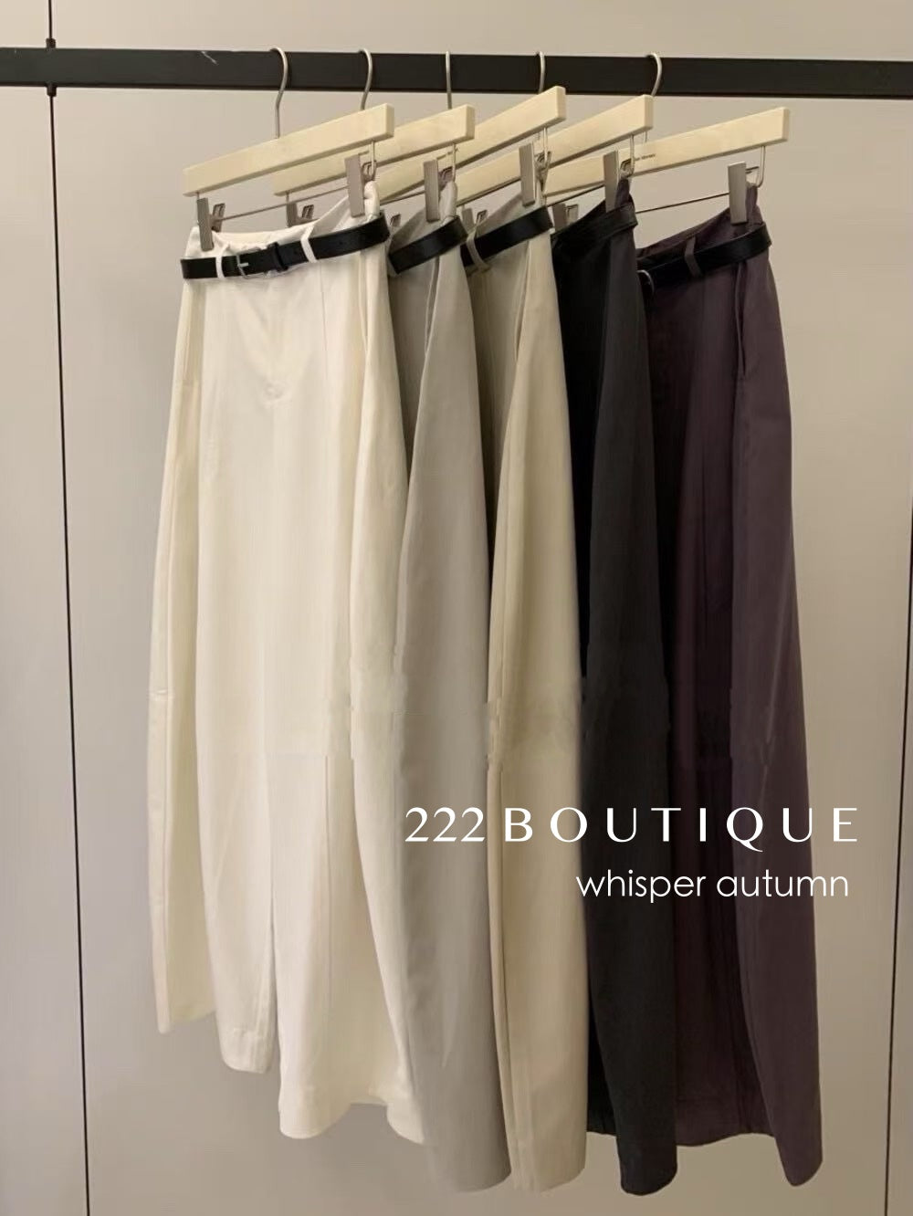 16a20 Tapered poly trousers with belt