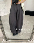 16a20 Tapered poly trousers with belt