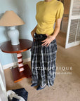 16A73 Back cut-out Mongtoghi tee with pearl buttons