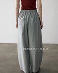 15q8 Pleated high-waist trousers – crisp, roomy, structured