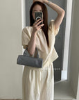14a7 Round-neck blouse with side-gathered waist