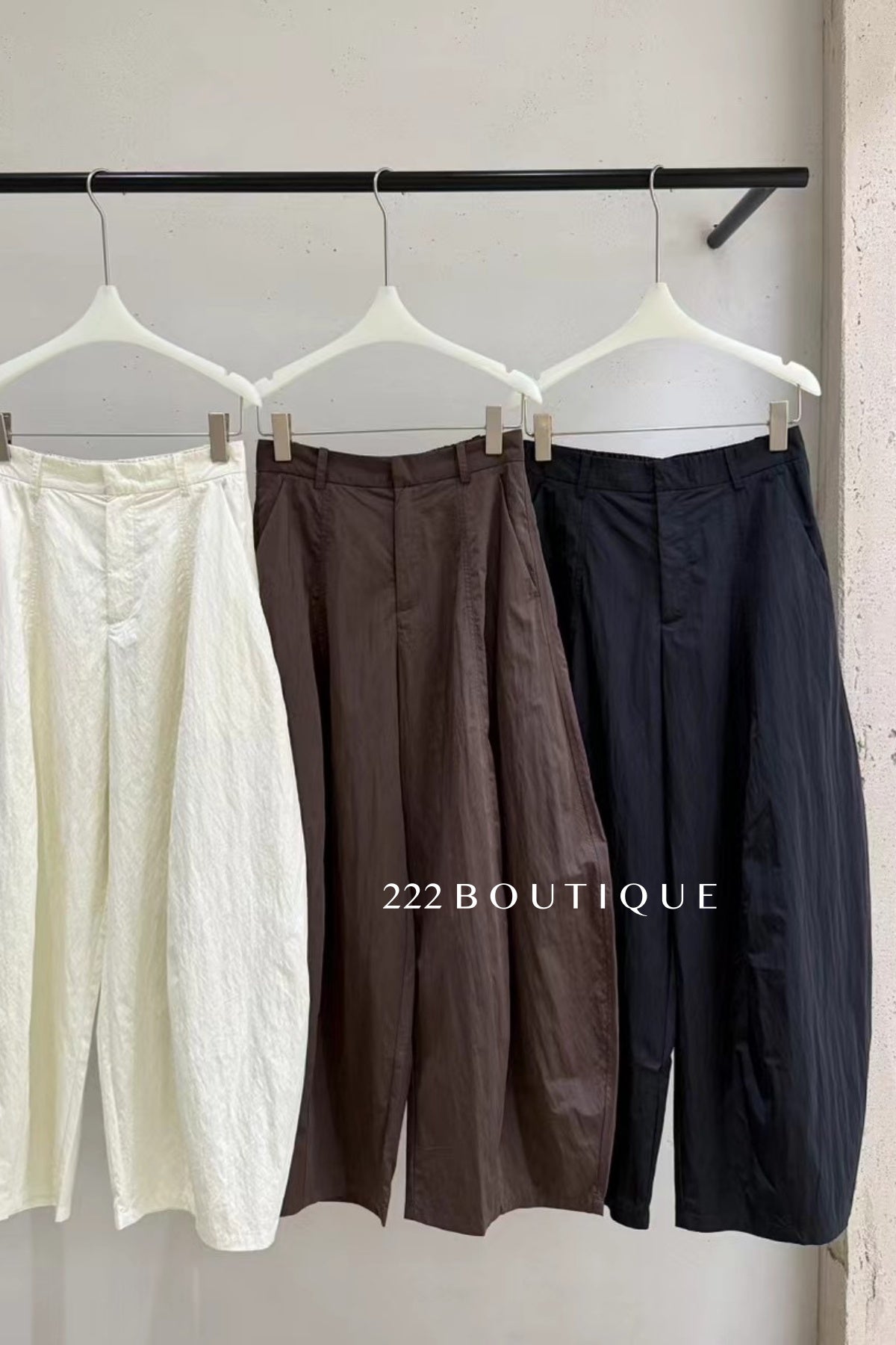 15q1 Textured wide-leg trousers – crisp and easygoing