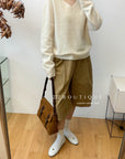 18a33 V-neck cashmere sweater
