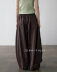 15q1 Textured wide-leg trousers – crisp and easygoing
