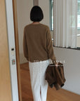 18a33 V-neck cashmere sweater