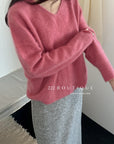 18a33 V-neck cashmere sweater