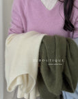 18a33 V-neck cashmere sweater