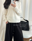 18a33 V-neck cashmere sweater