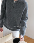 18a55 Basic cashmere polo sweater