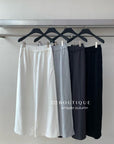 17q33 Cotton trousers with ruffled waist