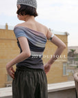 13a129 Off-shoulder top