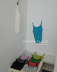 13a58 Spaghetti strap top