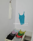 13a58 Spaghetti strap top