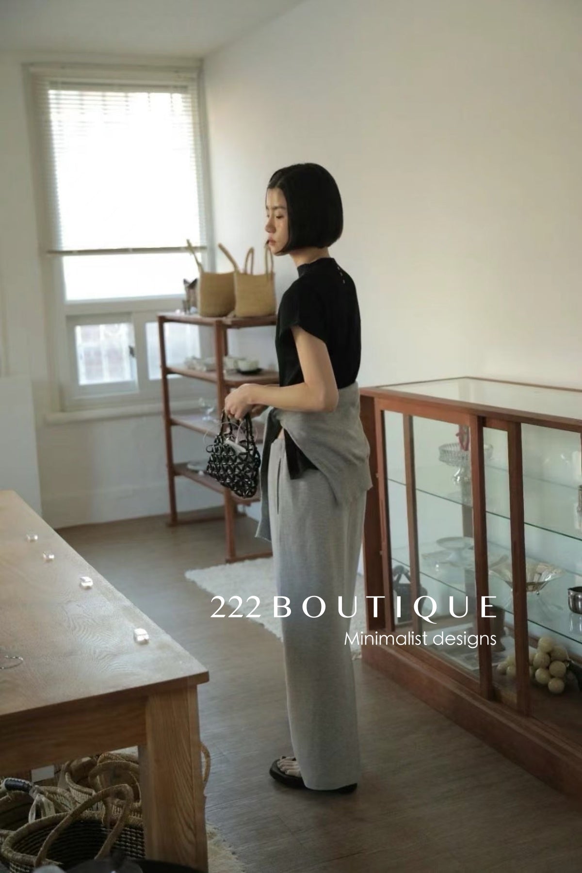 12A71 Lightweight High-neck Tee