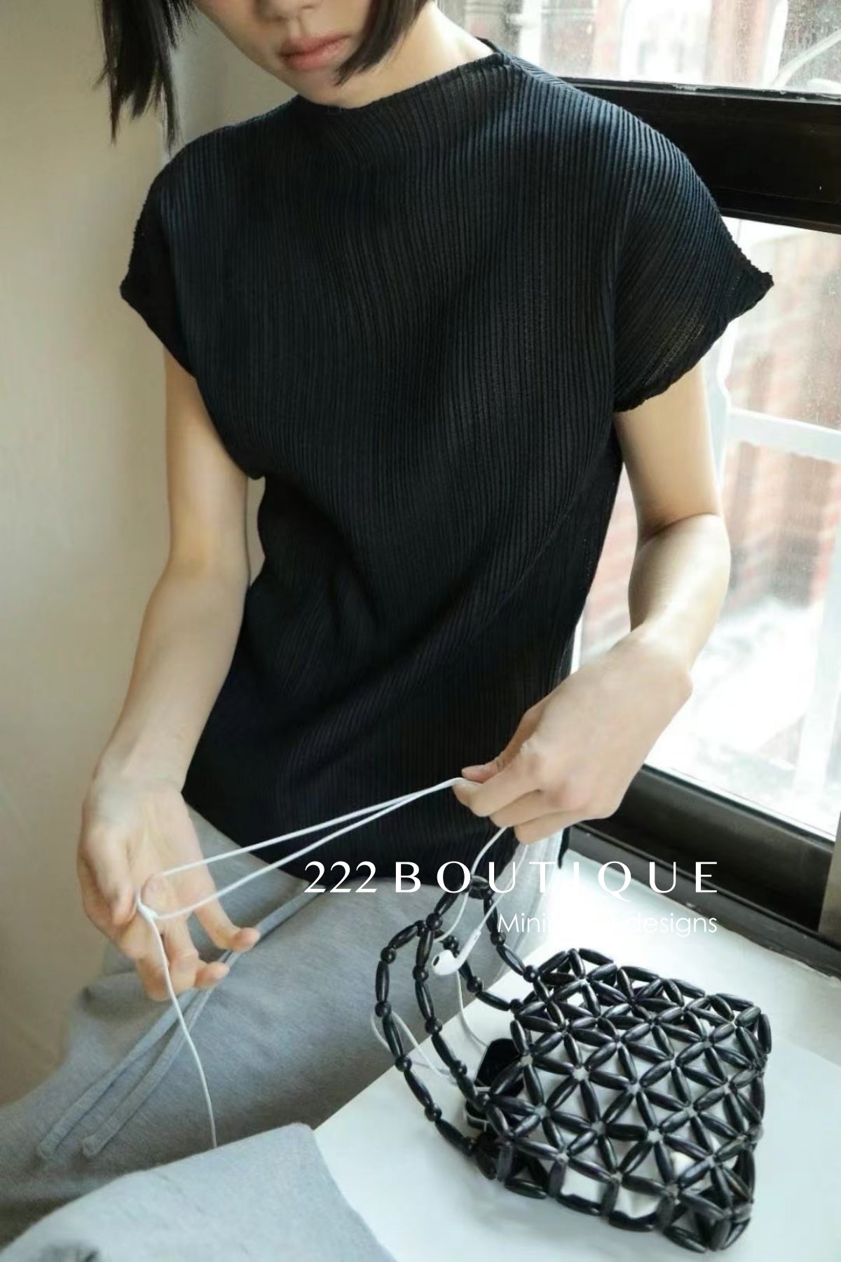 12A71 Lightweight High-neck Tee