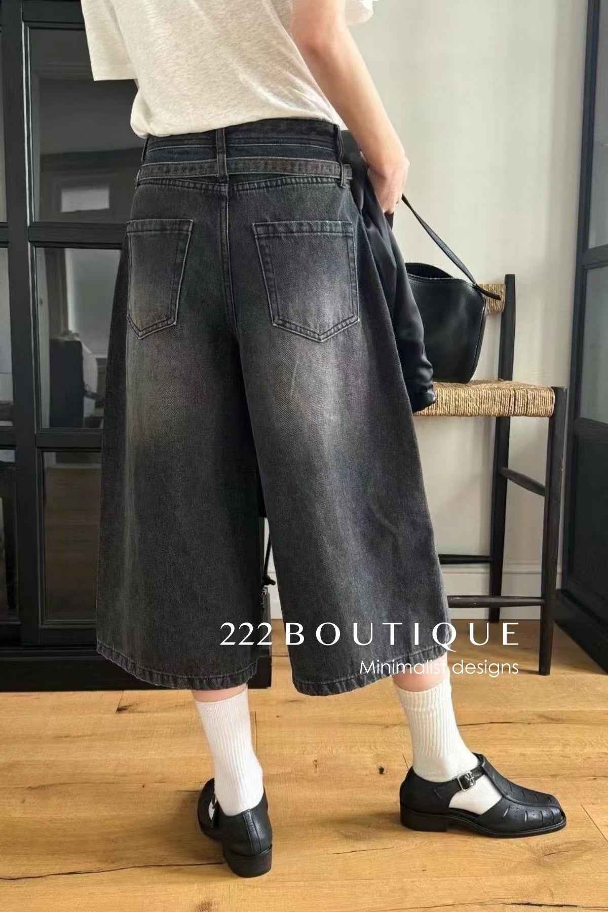 12Q56 Cropped Denim Jeans for Summer