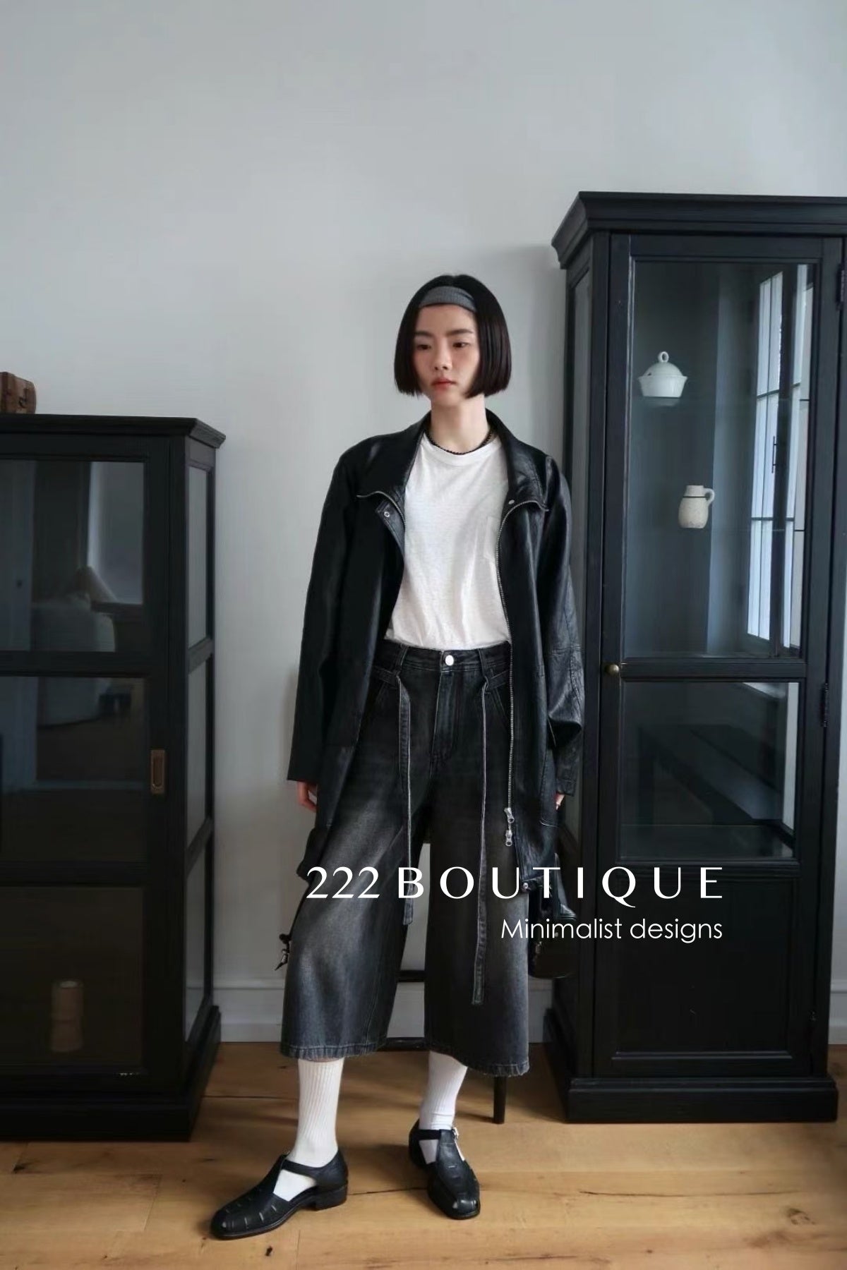 12Q56 Cropped Denim Jeans for Summer