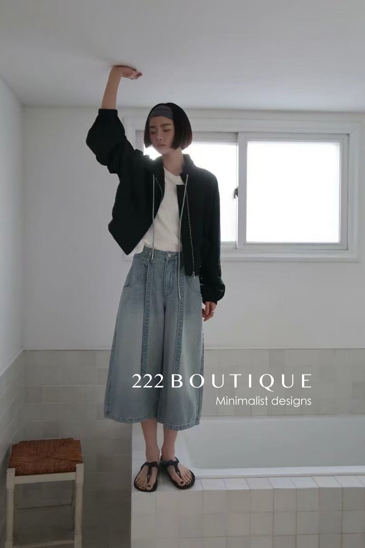 12Q56 Cropped Denim Jeans for Summer