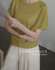 12q74 Short-sleeve knit top