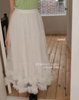 13V31 Flared skirt