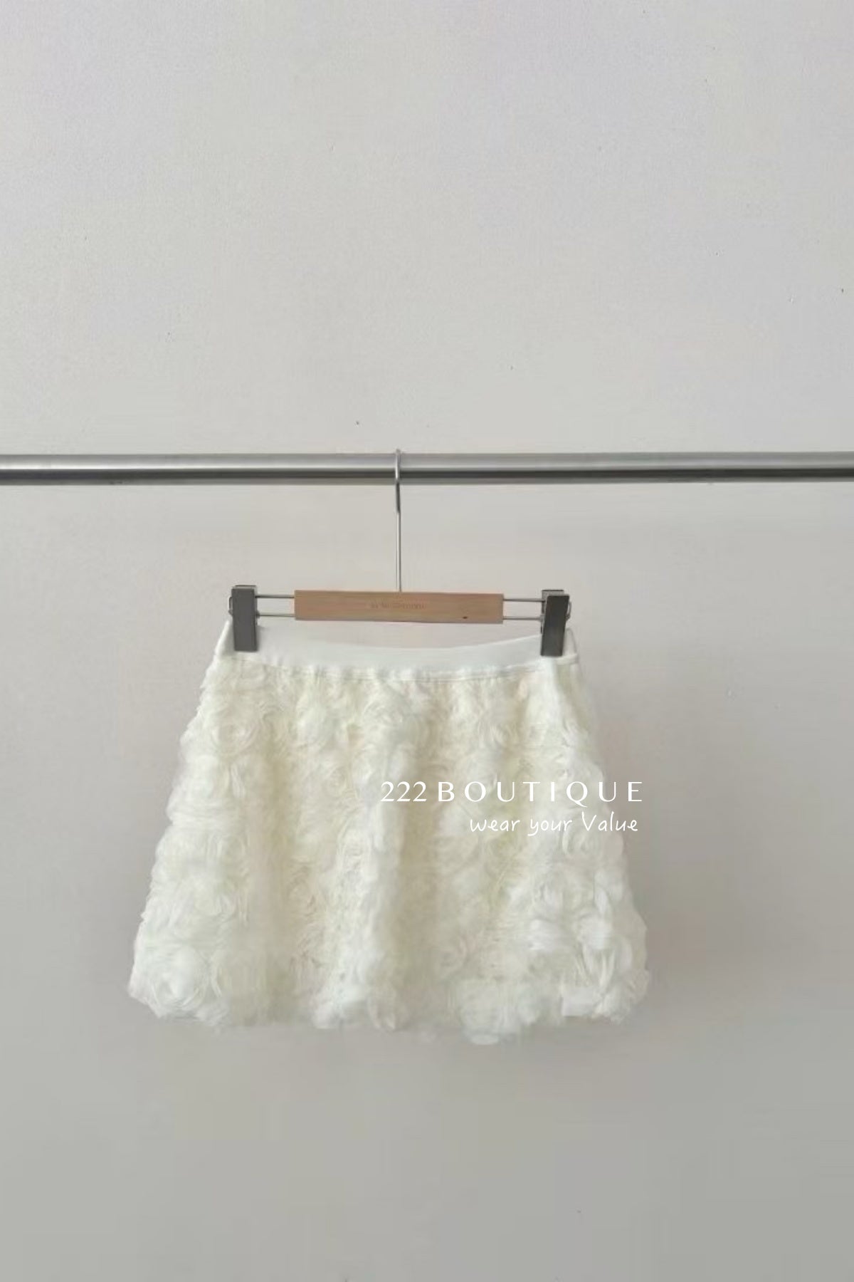 13V28 Floral ruched mini skirt