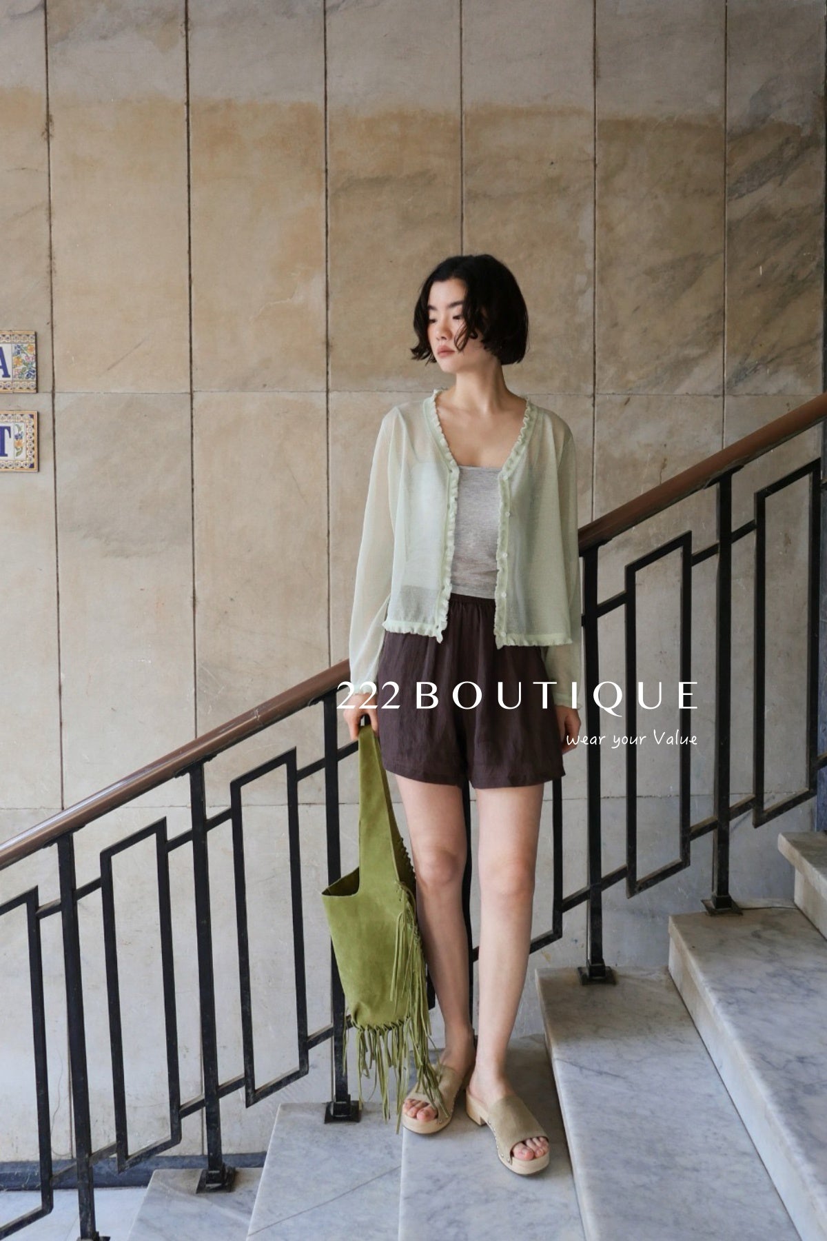 11a133 Cropped cami bra